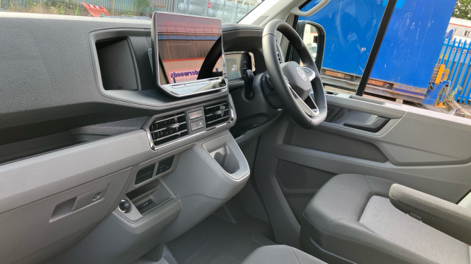 Volkswagen Crafter Cr35 Mwb Diesel 4Motion 2.0 TDI 177PS Commerce Plus High Roof Van Auto - Image 2